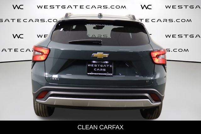 Used 2025 Chevrolet Trax LT w/ LT Convenience Package image 4