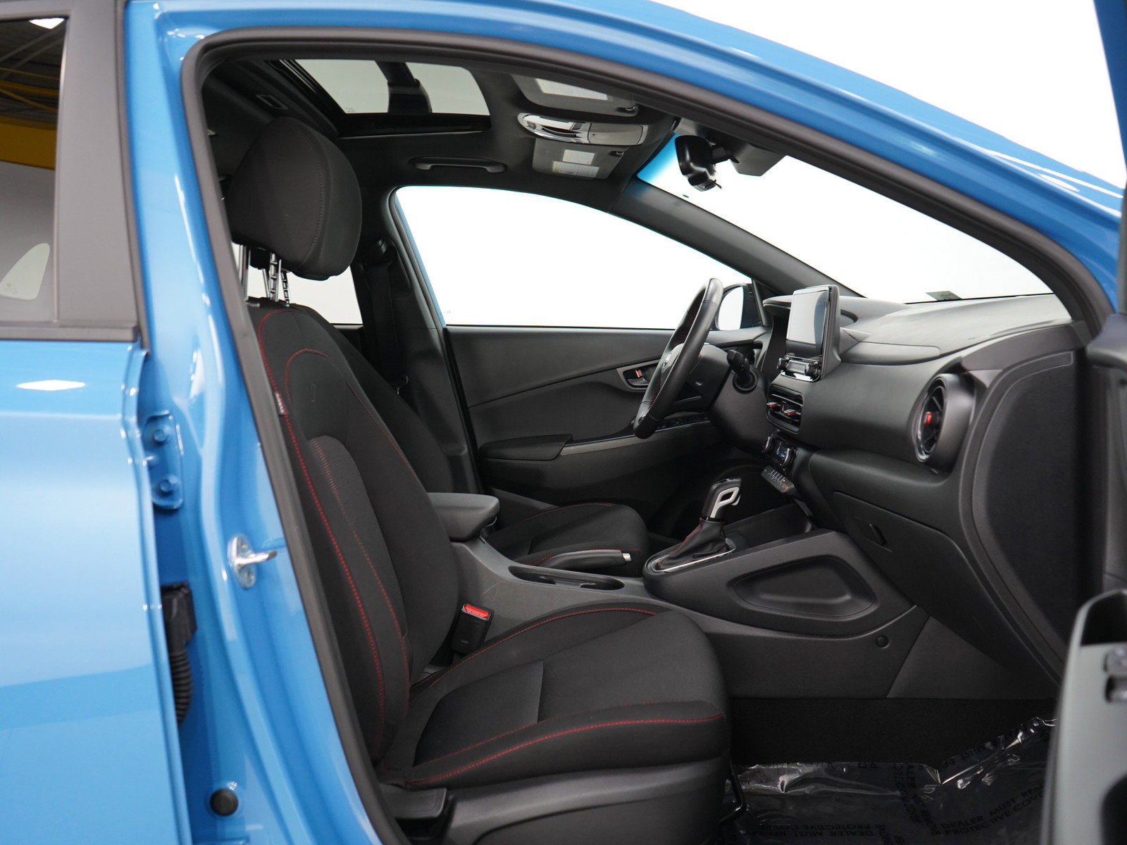 Used 2023 Hyundai Kona N Line image 11