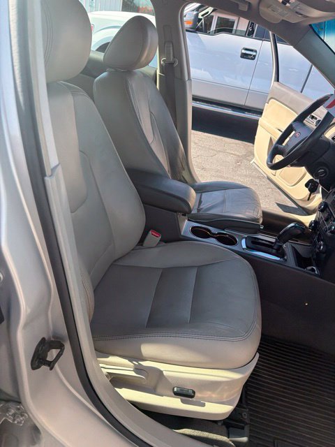 Used 2010 Ford Fusion SEL FWD image 22