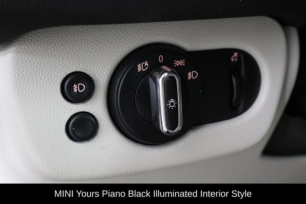 Used 2022 MINI Cooper Clubman S w/ Premium Package AWD/4WD image 22