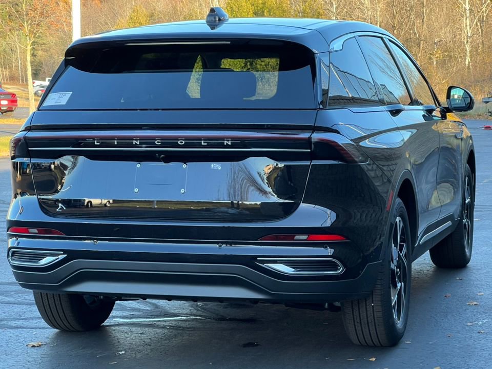 New 2026 Lincoln Nautilus Premier w/ Equipment Group 102A AWD/4WD image 8