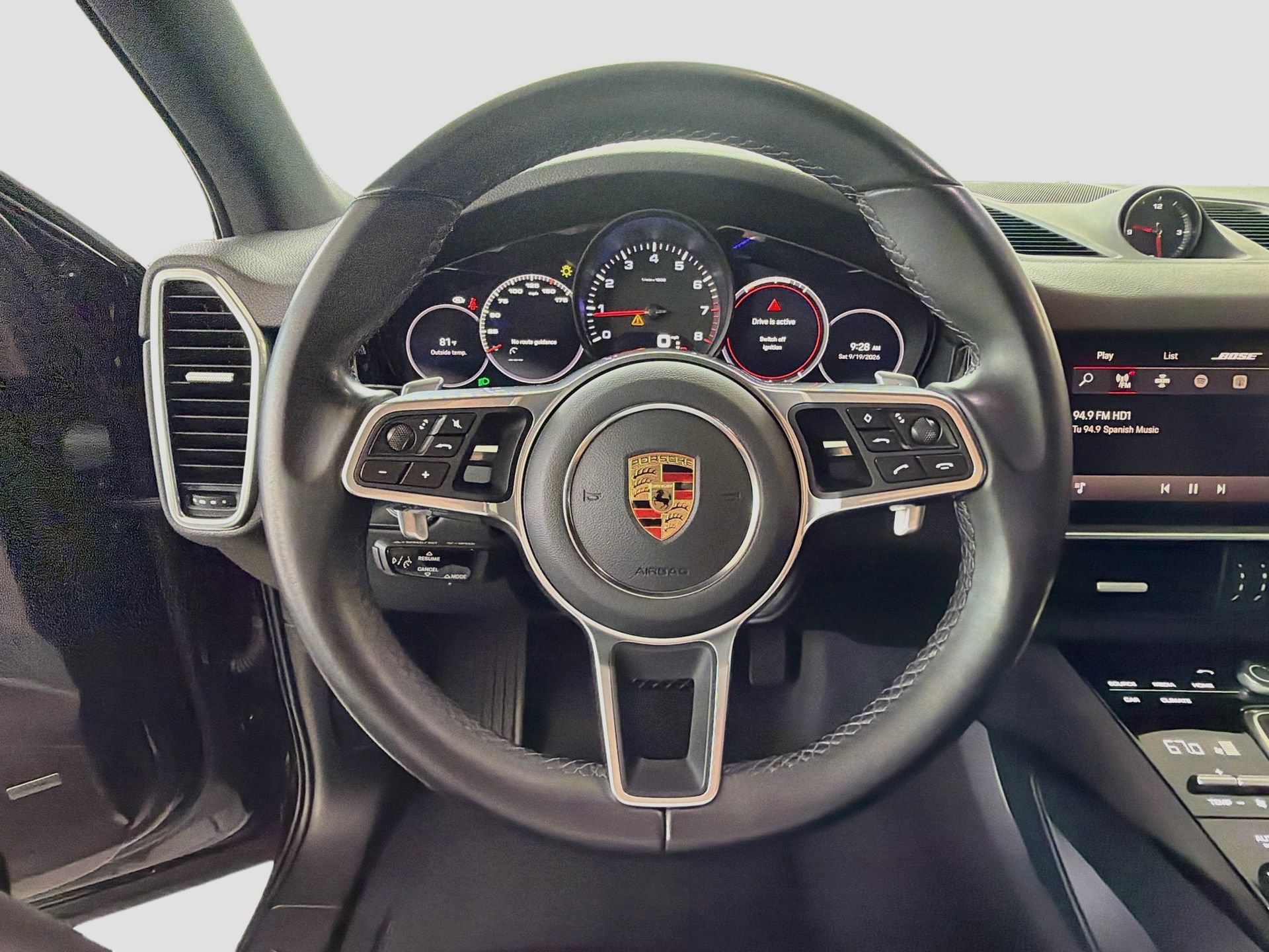 Used 2023 Porsche Cayenne AWD/4WD image 33