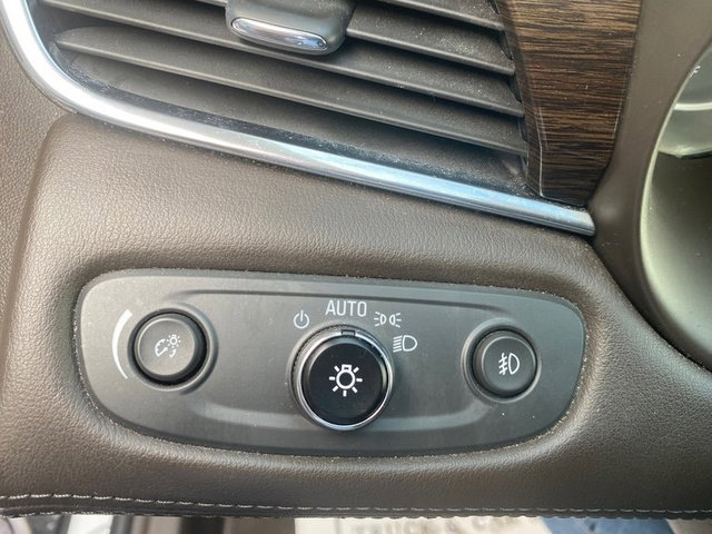 Used 2017 Buick LaCrosse Preferred image 14