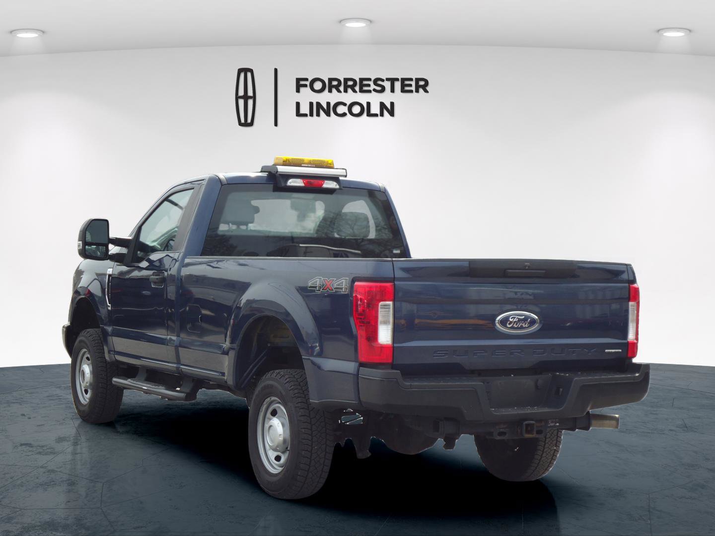 Used 2018 Ford F250 XL w/ Power Equipment Group image 5