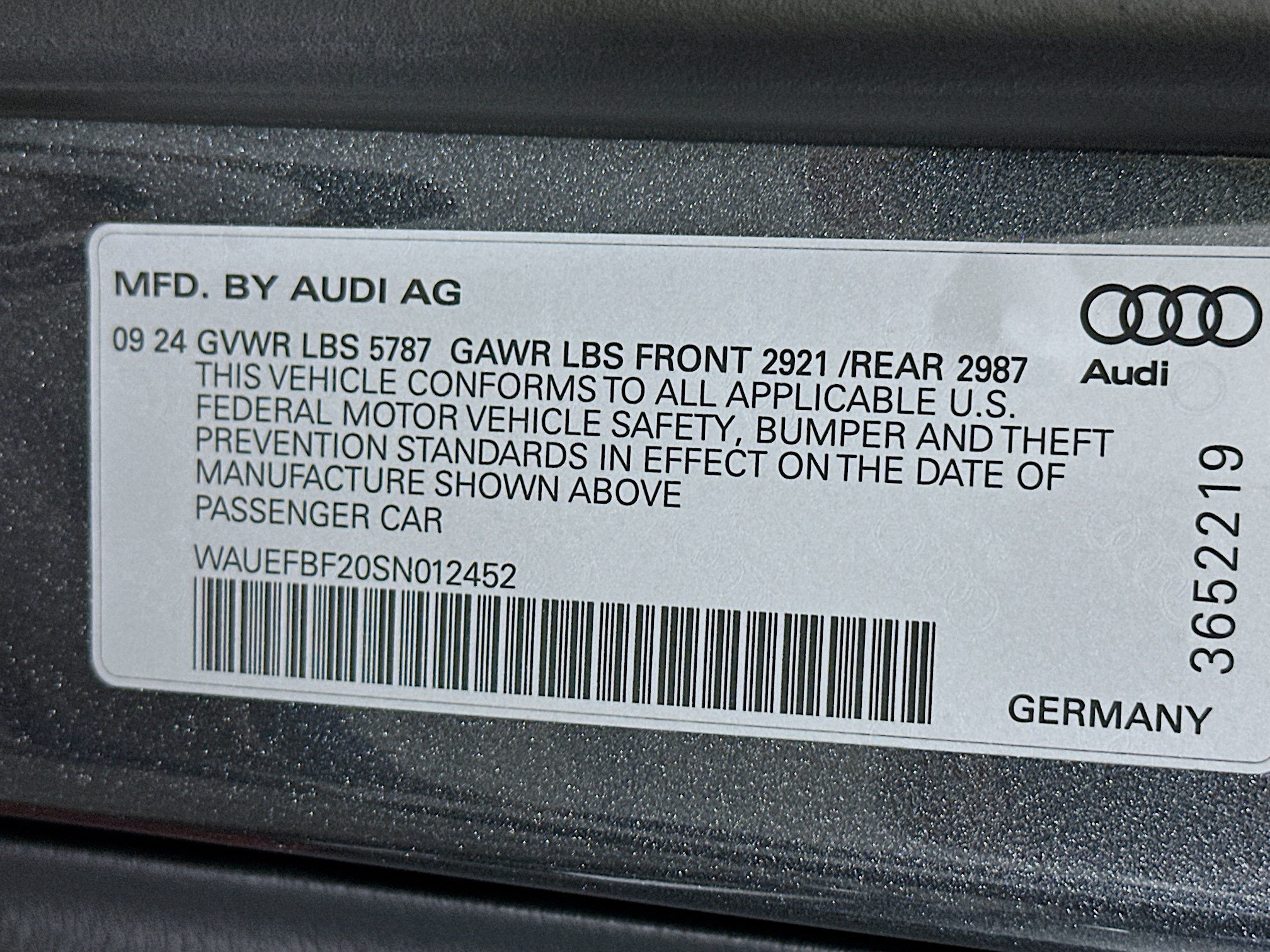 Used 2025 Audi S6 Premium Plus w/ Premium Plus Package AWD/4WD image 38