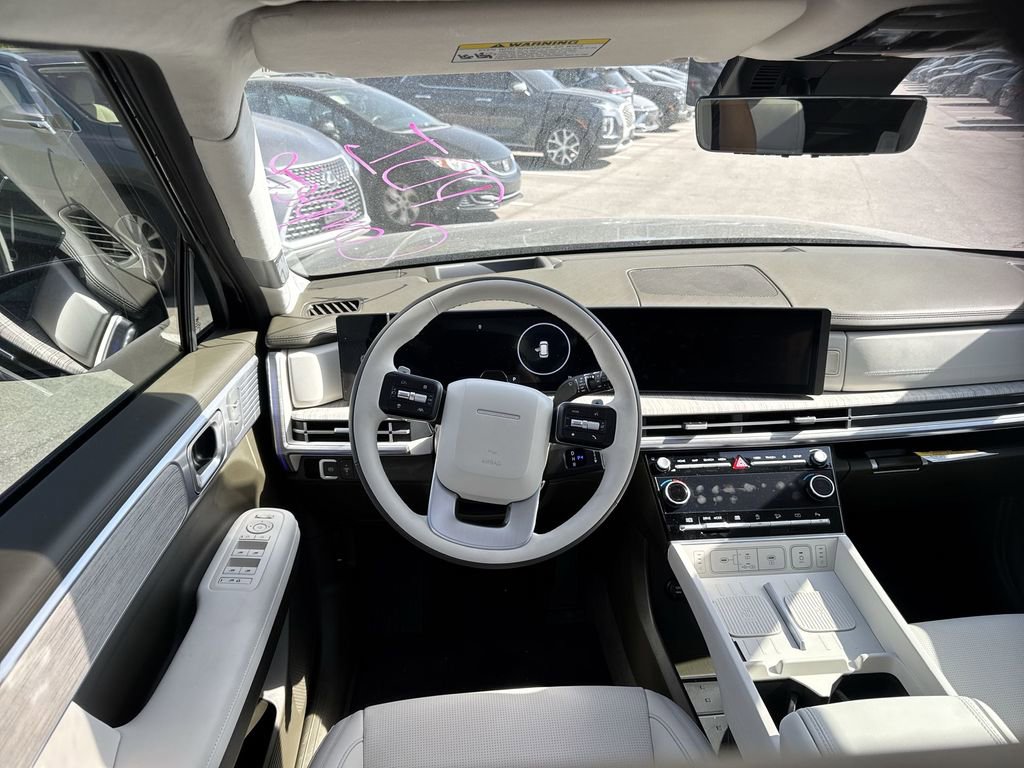 Used 2025 Hyundai Santa Fe Calligraphy AWD/4WD image 17