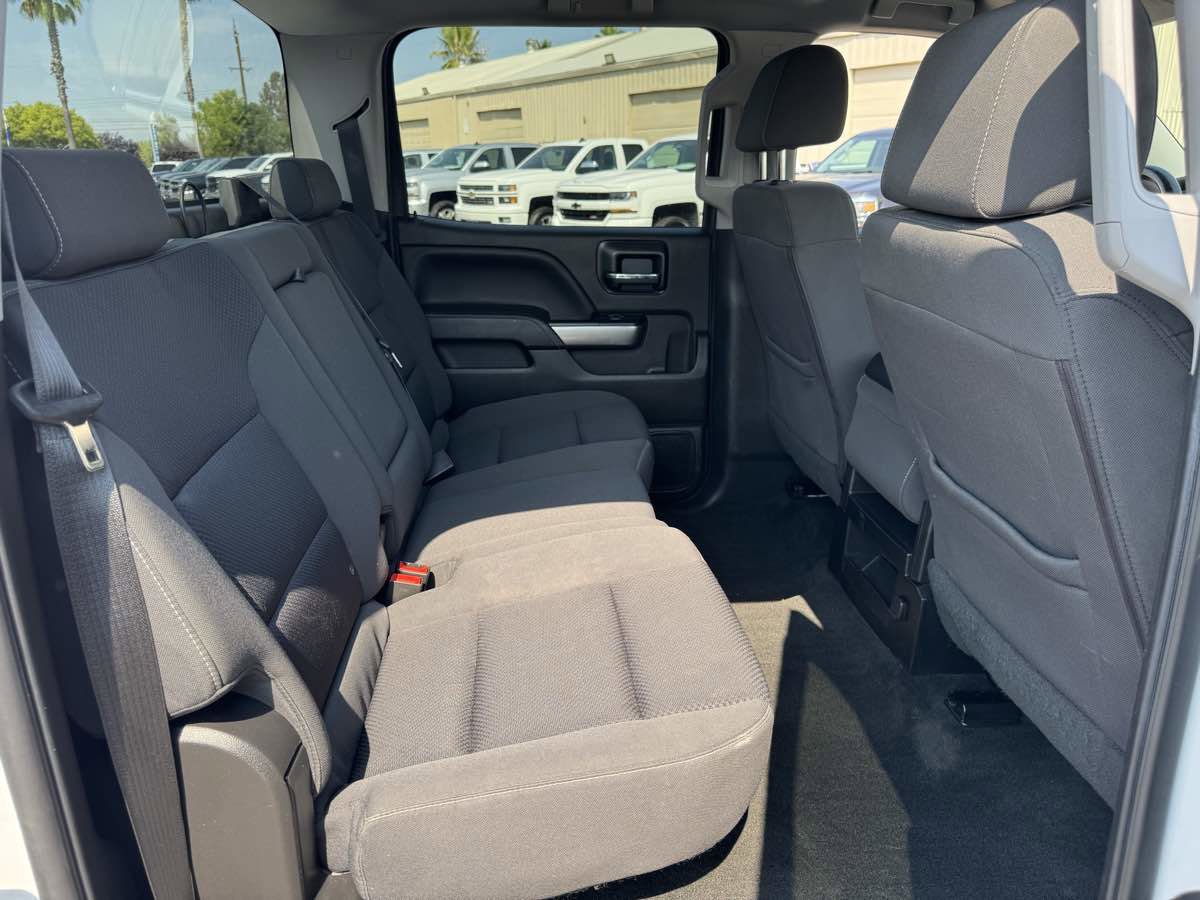 Used 2018 Chevrolet Silverado 1500 LT w/ Trailering Package AWD/4WD image 20