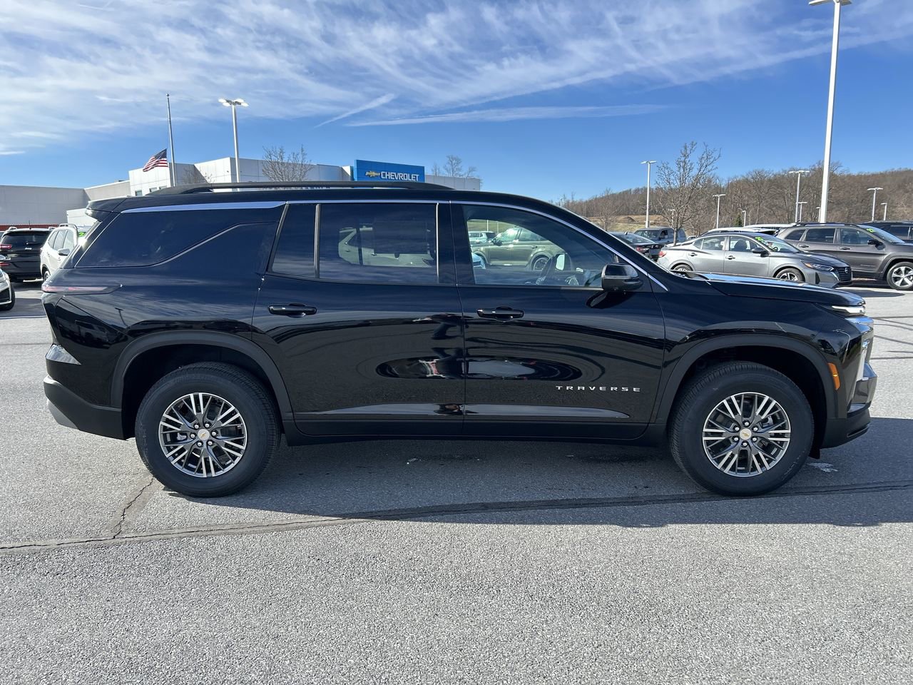 New 2026 Chevrolet Traverse LT image 8