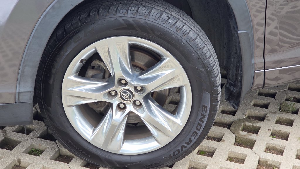 Used 2016 Toyota Highlander Limited AWD/4WD image 12