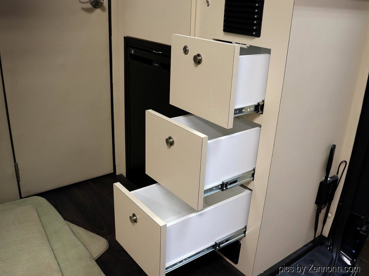 Used 2018 Mercedes-Benz Sprinter 3500 image 30