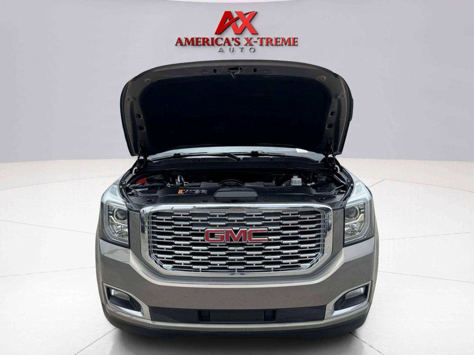 Used 2019 GMC Yukon Denali w/ Denali Ultimate Package AWD/4WD image 82