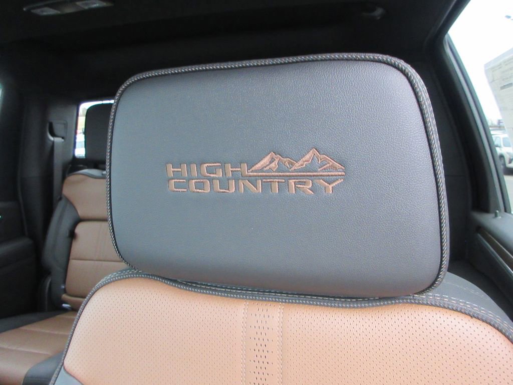 New 2026 Chevrolet Silverado 3500 High Country w/ High Country Premium Package AWD/4WD image 22