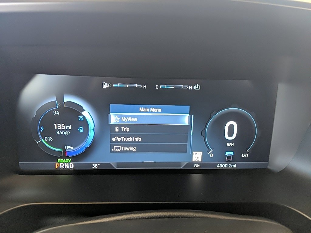 Used 2022 Ford F150 Lightning Lariat image 26