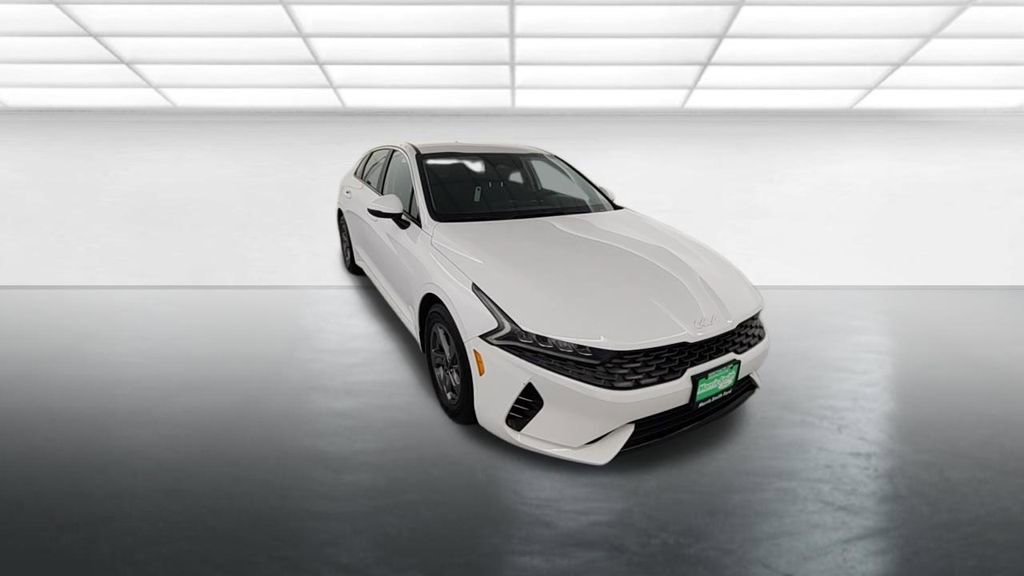 Used 2023 Kia K5 LXS FWD image 9