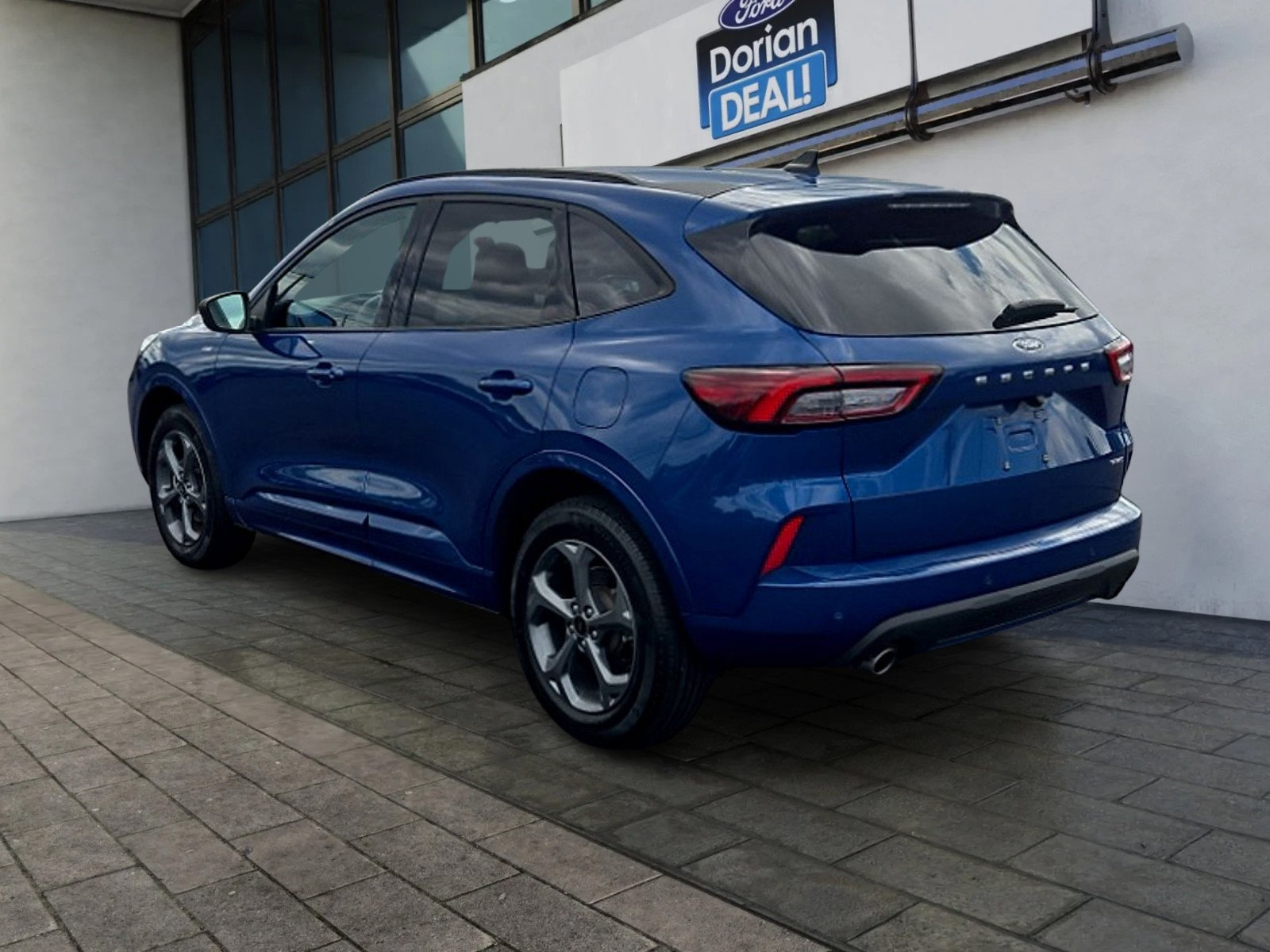 Certified 2023 Ford Escape ST-Line w/ Tech Pack #1 AWD/4WD image 5