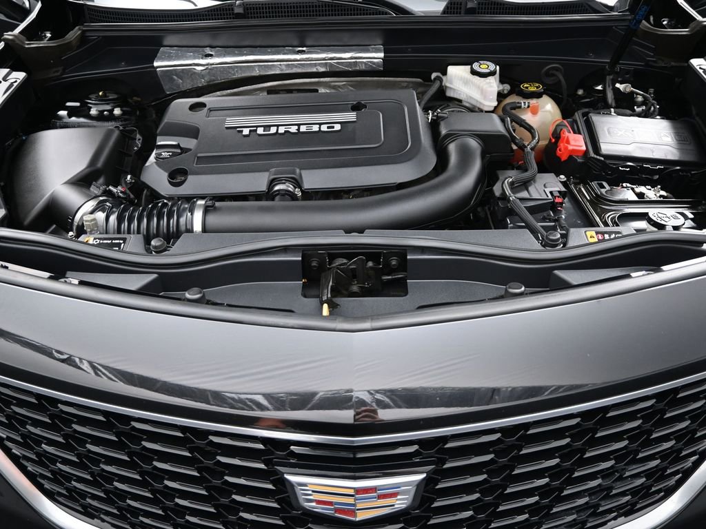 Used 2019 Cadillac XT4 Luxury w/ Cold Weather Package image 24