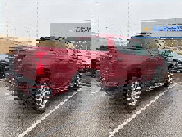 Used 2020 Chevrolet Silverado 1500 Custom w/ Infotainment Package RWD image 3