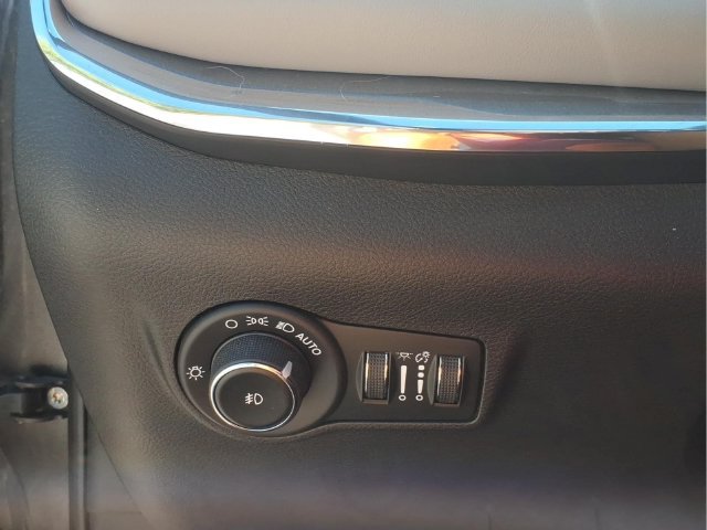 Used 2024 Jeep Compass Limited AWD/4WD image 30