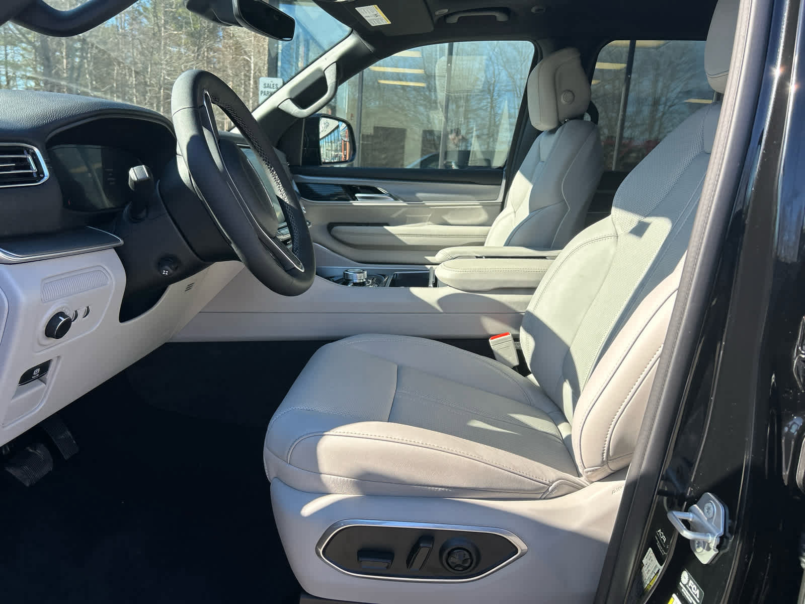 New 2026 Jeep Grand Wagoneer L Limited image 15