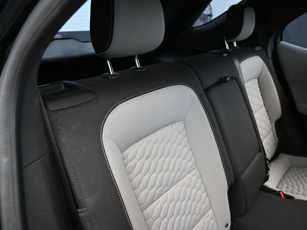 Used 2020 Chevrolet Equinox LS image 30