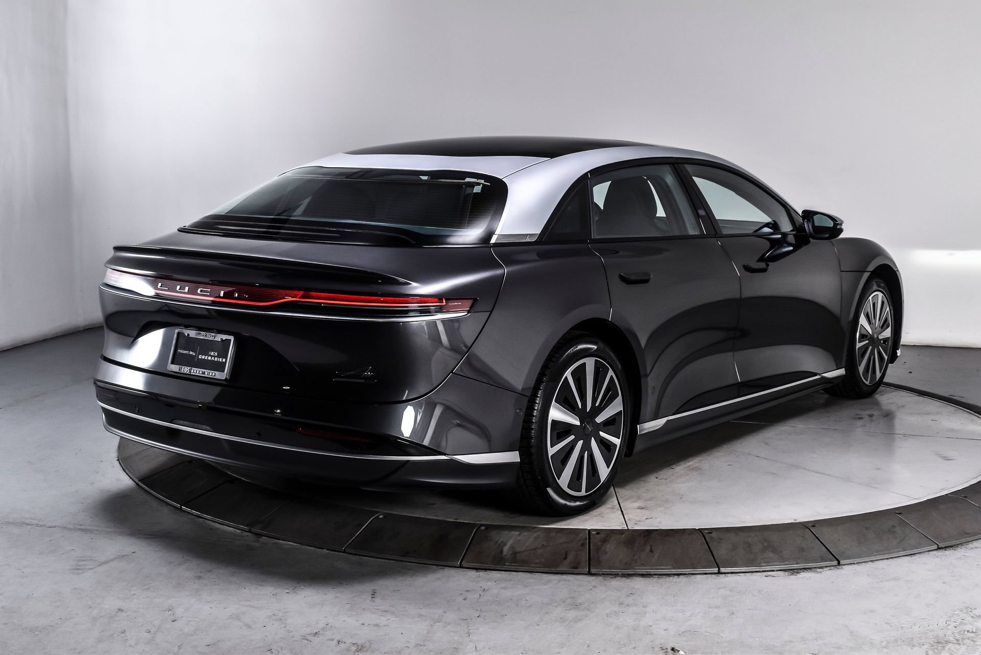 Used 2023 Lucid Air Grand Touring AWD/4WD image 6