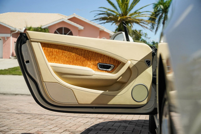 Used 2016 Bentley Continental GT image 36