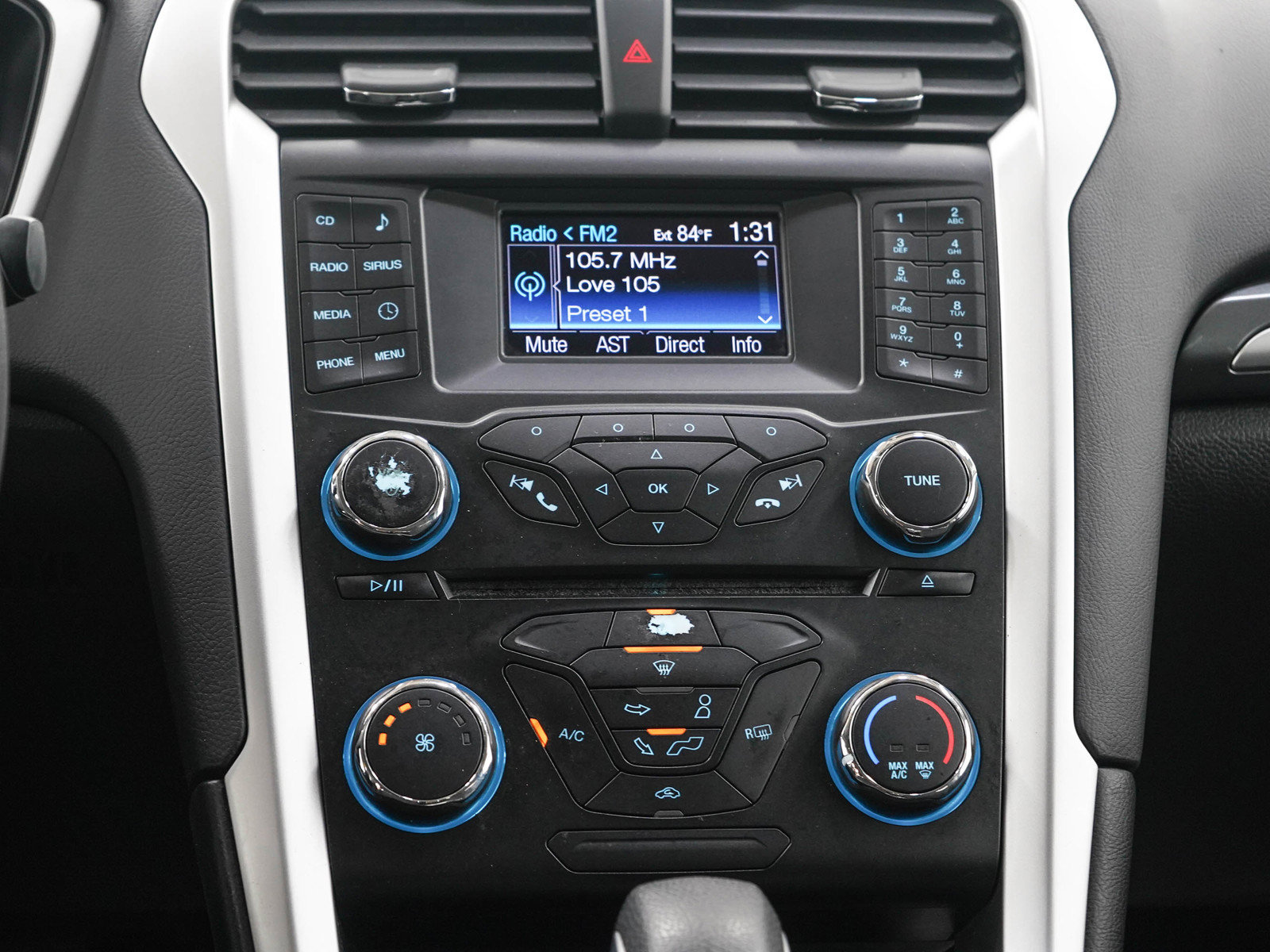 Used 2013 Ford Fusion SE FWD image 16