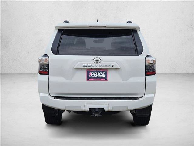 Used 2022 Toyota 4Runner SR5 Premium w/ Moonroof Package RWD image 7