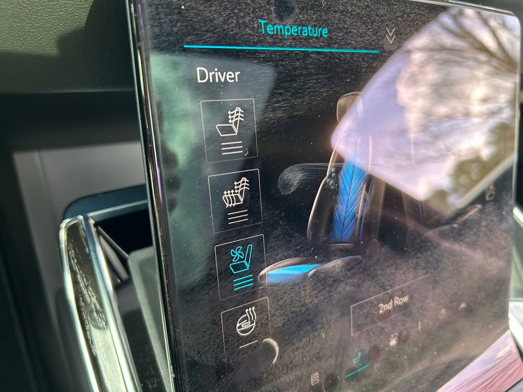 Used 2025 Cadillac Escalade IQ Sport 1 w/ Smart Trailering package image 30