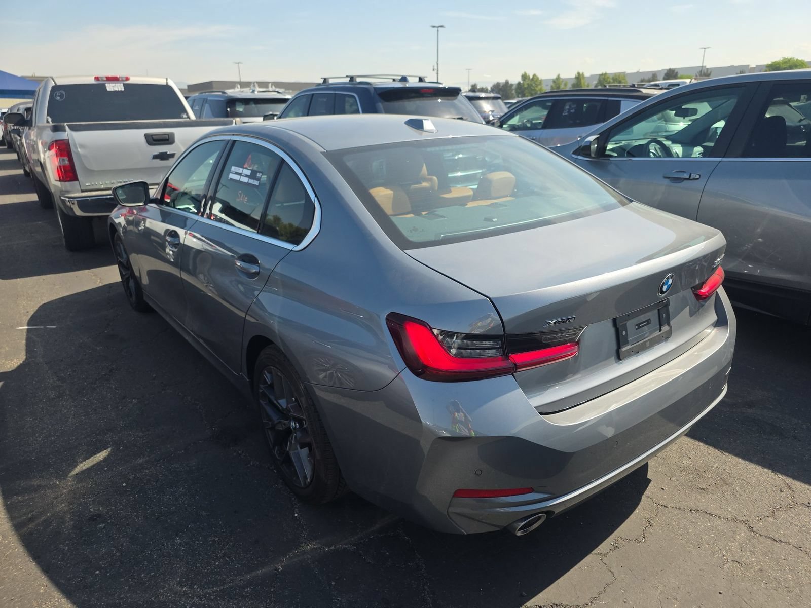 Used 2026 BMW 330i xDrive Sedan AWD/4WD image 10