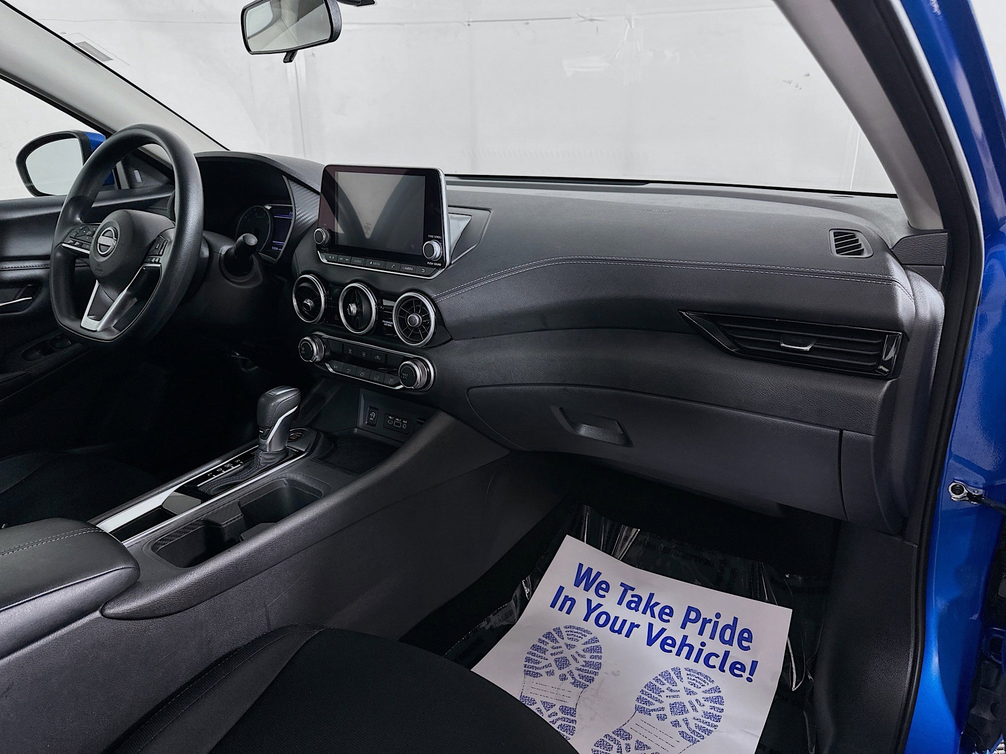 Used 2024 Nissan Sentra SV FWD image 26