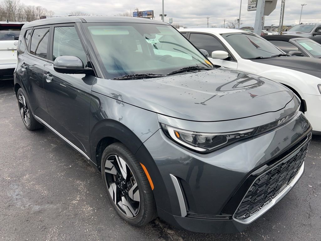 Used 2023 Kia Soul GT-Line w/ GT-Line Technology Package image 3
