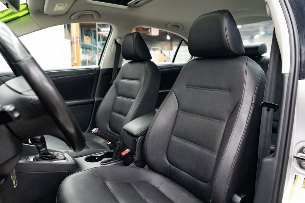 Used 2012 Volkswagen Jetta SE image 15