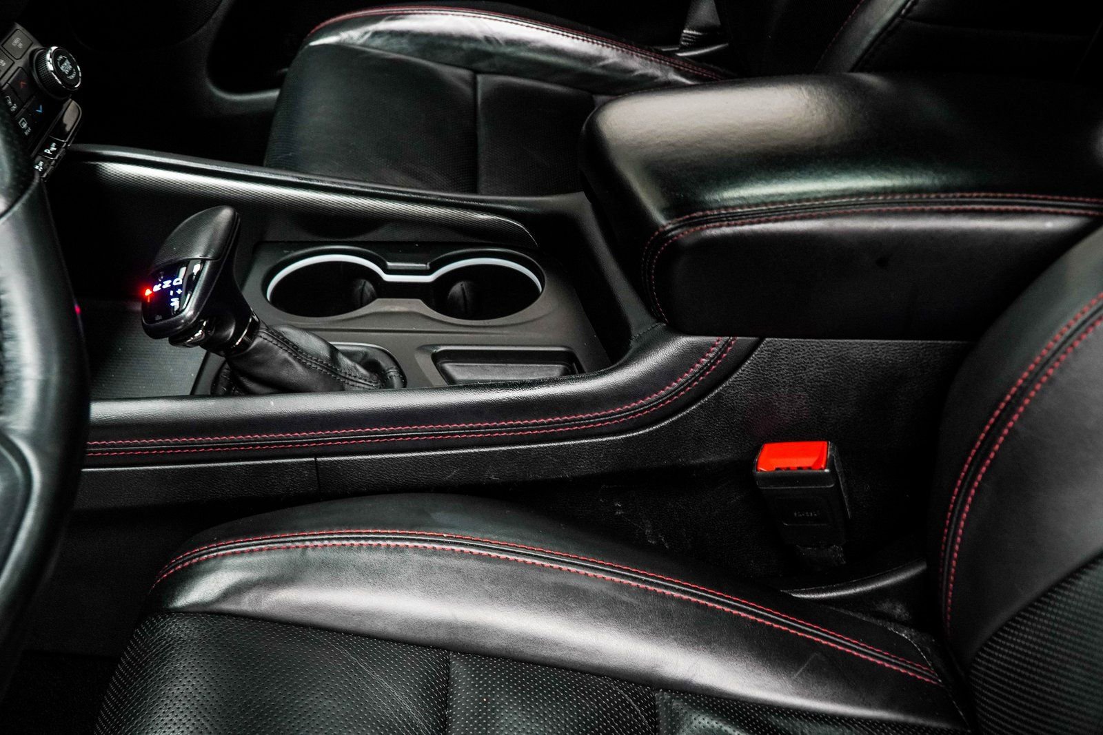 Used 2024 Dodge Durango GT image 16