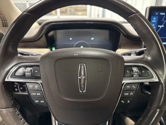 Used 2023 Lincoln Nautilus Reserve w/ Monochromatic Package image 15