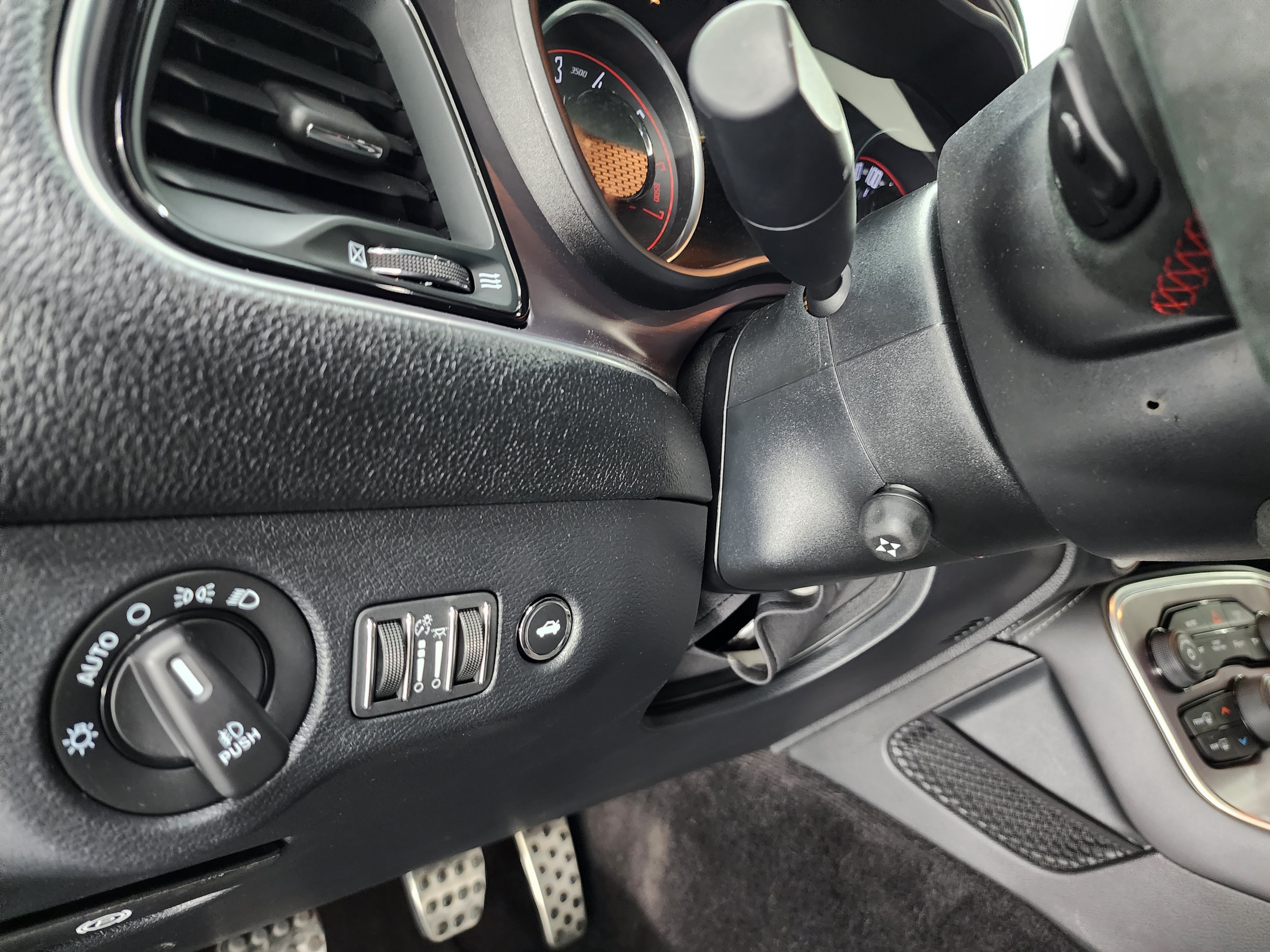 Used 2017 Dodge Challenger R/T Scat Pack RWD image 58