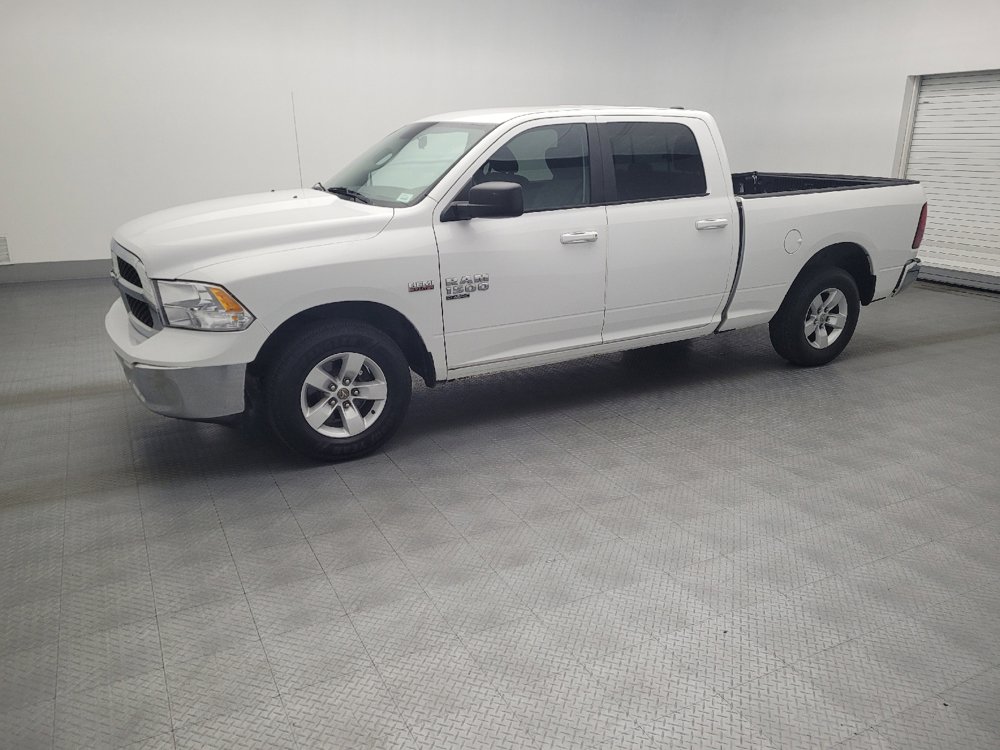 Used 2019 RAM 1500 Classic SLT image 2