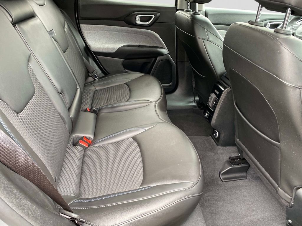 Certified 2022 Jeep Compass Latitude AWD/4WD image 26