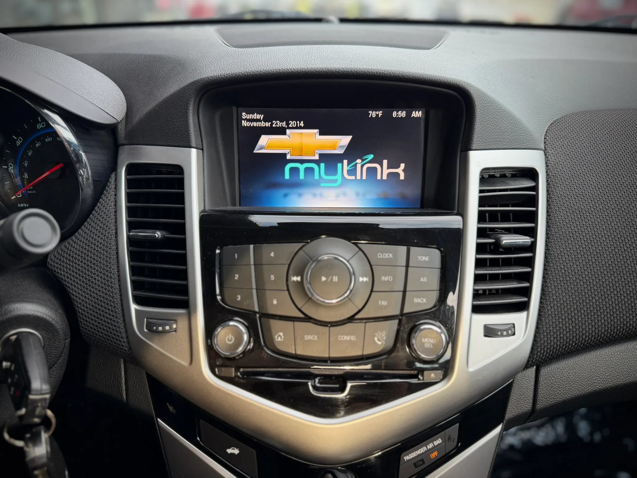 Used 2016 Chevrolet Cruze LT w/ RS Package FWD image 11