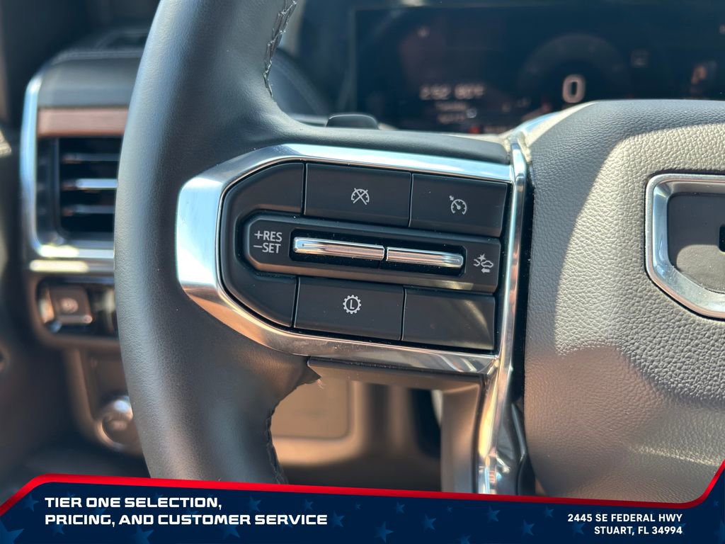 Used 2025 GMC Yukon Denali RWD image 18