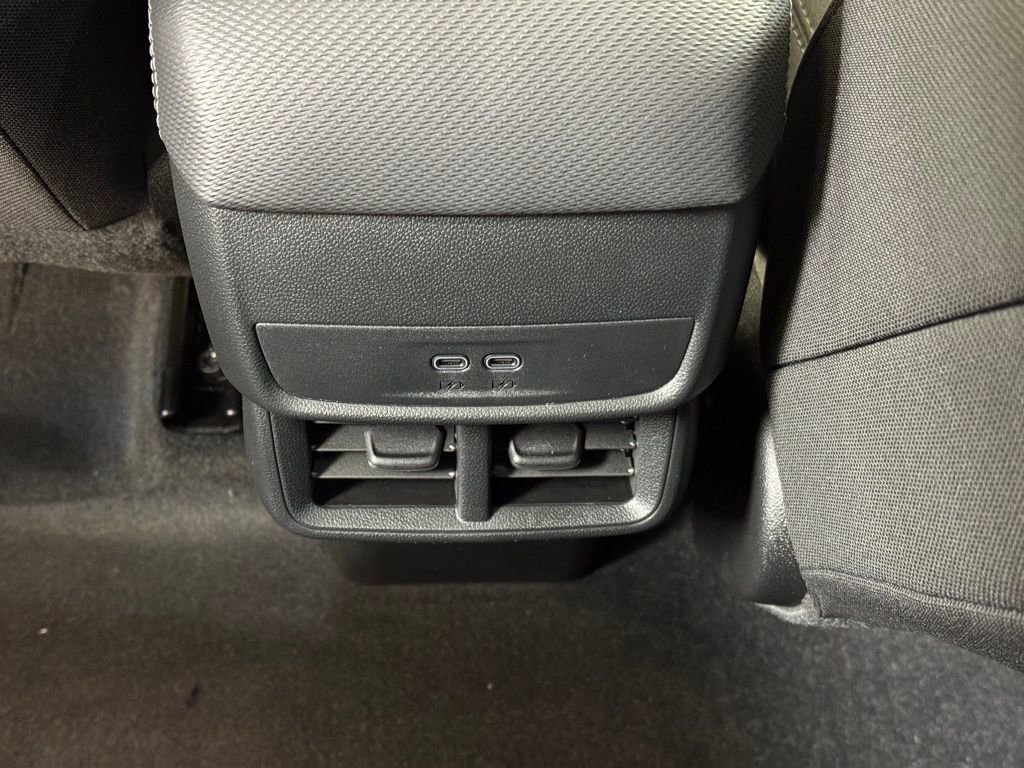 New 2026 Chevrolet Equinox LT w/ Safety and Technology Package image 18