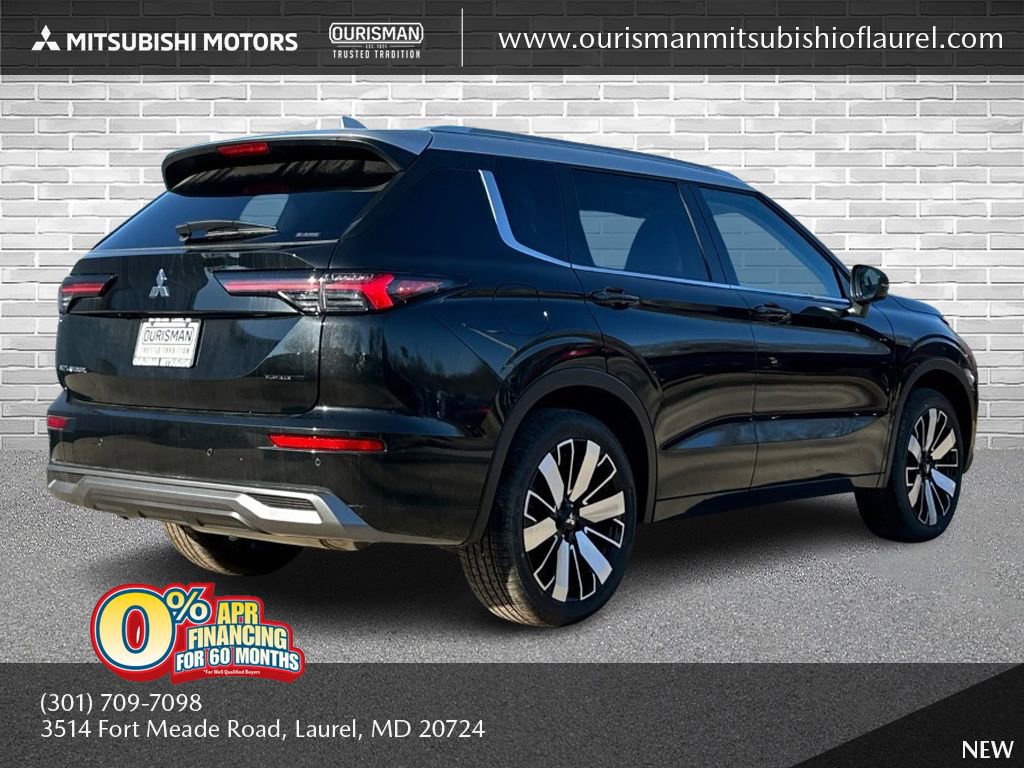 New 2025 Mitsubishi Outlander SEL image 2