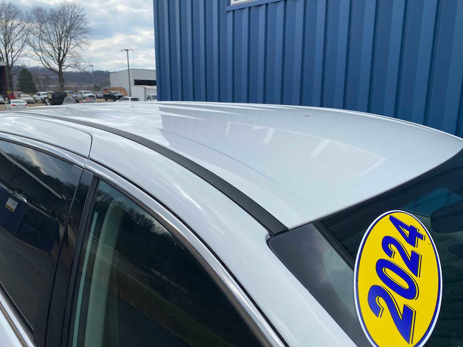 Used 2024 Chrysler Voyager LX image 5