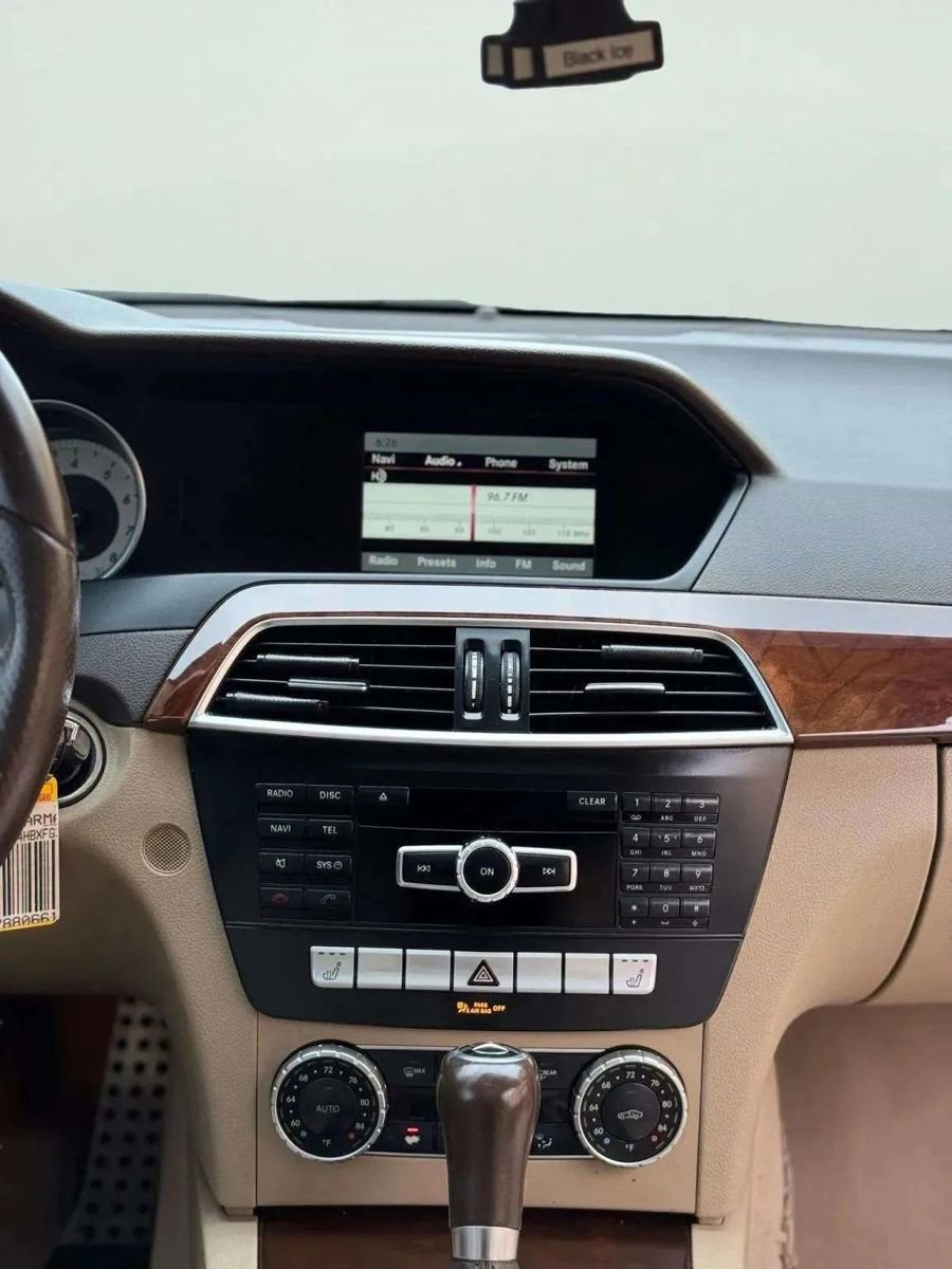 Used 2015 Mercedes-Benz C 250 Coupe image 25