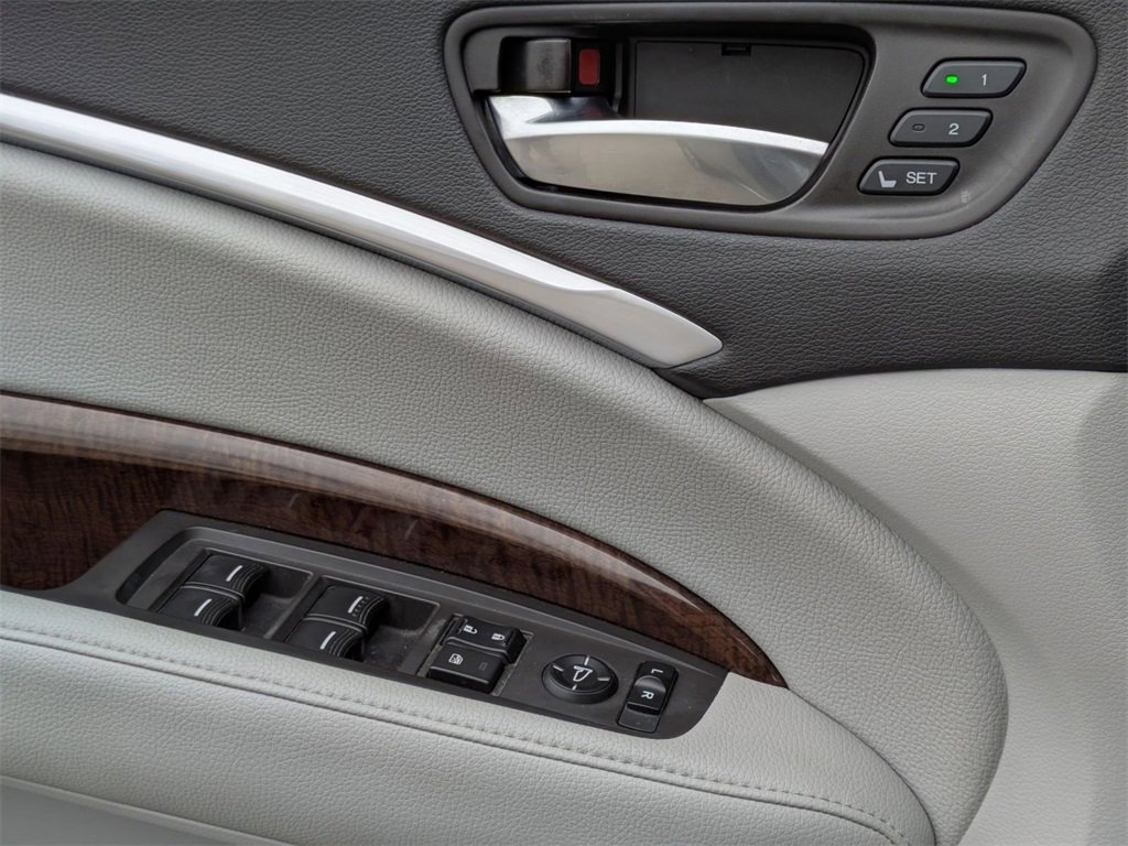 Used 2019 Acura MDX SH-AWD image 16