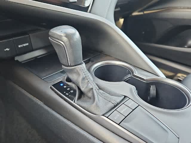 Used 2024 Toyota Camry SE FWD image 25