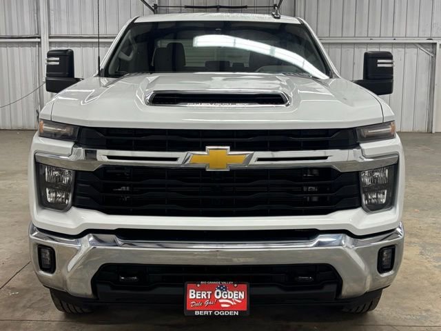 Used 2025 Chevrolet Silverado 2500 LT w/ Convenience Package AWD/4WD image 2