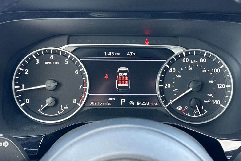 Used 2024 Nissan Pathfinder SV AWD/4WD image 25