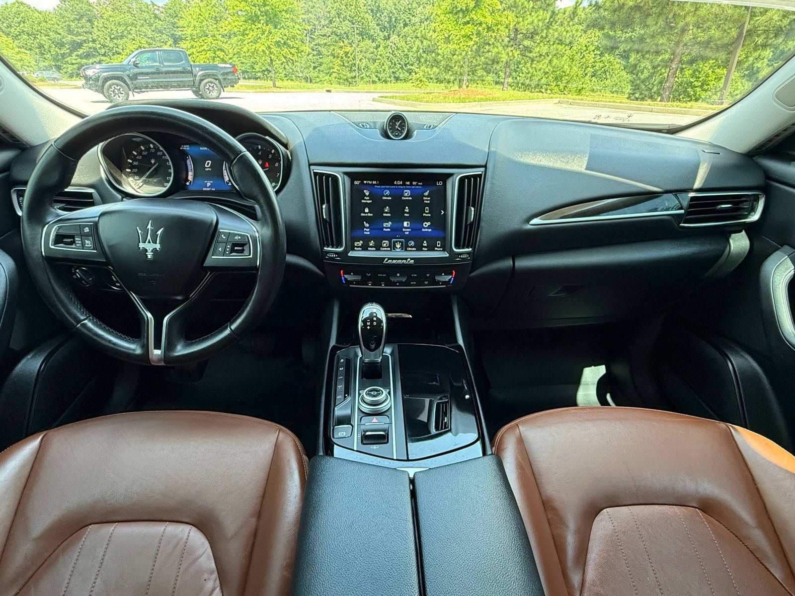 Used 2017 Maserati Levante AWD/4WD image 23