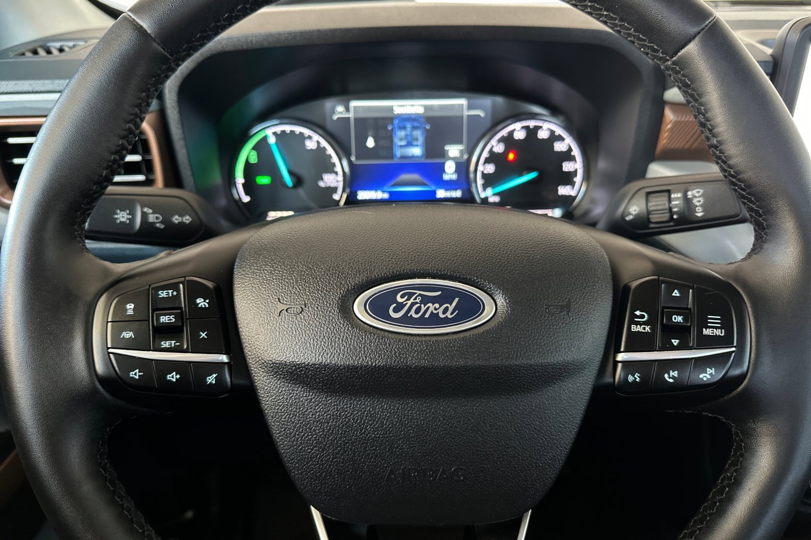 Certified 2024 Ford Maverick Lariat image 22